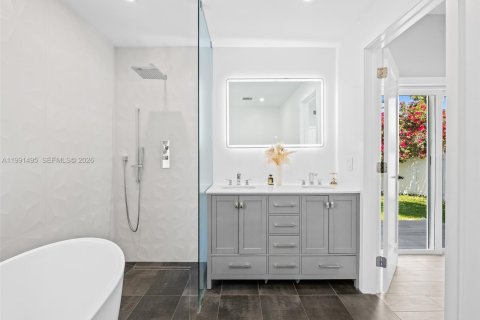 Casa en venta en Hollywood, Florida, 3 dormitorios, 185.71 m2 № 2056628 - foto 16