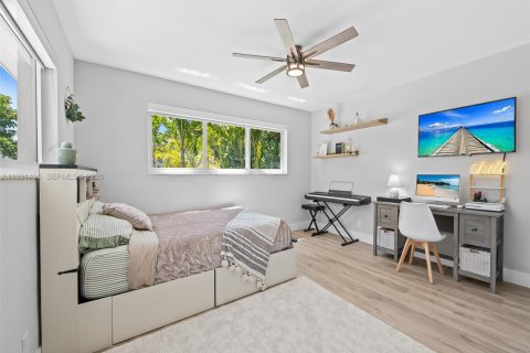 Casa en venta en Hollywood, Florida, 3 dormitorios, 185.71 m2 № 2056628 - foto 18