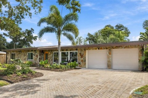 Villa ou maison à vendre à Sarasota, Floride: 3 chambres, 181.25 m2 № 2420479 - photo 4