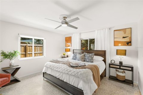 Villa ou maison à vendre à Sarasota, Floride: 3 chambres, 181.25 m2 № 2420479 - photo 18