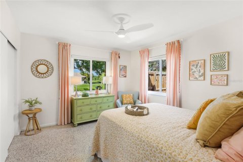 Villa ou maison à vendre à Sarasota, Floride: 3 chambres, 181.25 m2 № 2420479 - photo 22
