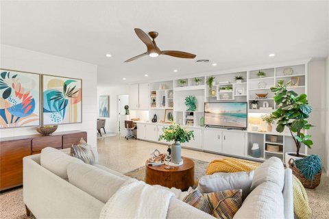Villa ou maison à vendre à Sarasota, Floride: 3 chambres, 181.25 m2 № 2420479 - photo 9