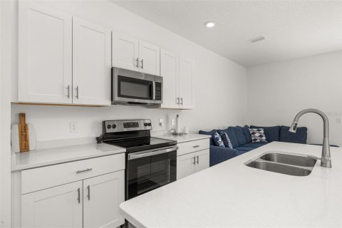 Adosado en alquiler en Kissimmee, Florida, 3 dormitorios, 126.81 m2 № 1806818 - foto 8
