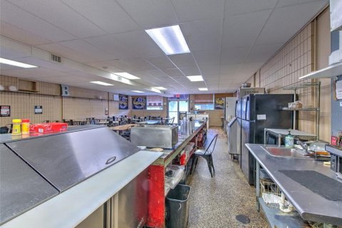 Immobilier commercial à vendre à Riverview, Floride: 388.42 m2 № 2330767 - photo 13