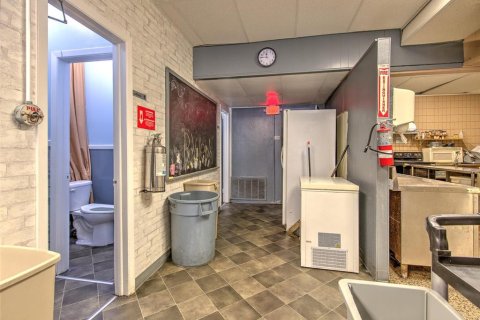 Immobilier commercial à vendre à Riverview, Floride: 388.42 m2 № 2330767 - photo 19