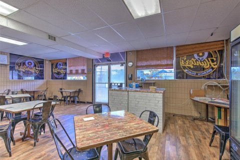 Immobilier commercial à vendre à Riverview, Floride: 388.42 m2 № 2330767 - photo 11