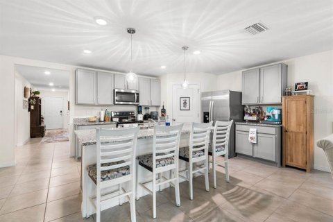 Casa en venta en Ruskin, Florida, 4 dormitorios, 171.5 m2 № 2198620 - foto 13