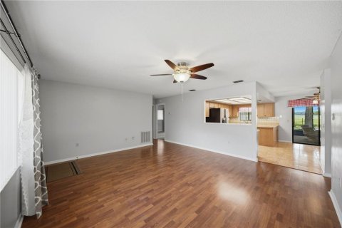 House in Belleview, Florida 3 bedrooms, 118.91 sq.m. № 2393736 - photo 7