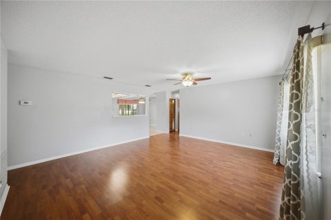 House in Belleview, Florida 3 bedrooms, 118.91 sq.m. № 2393736 - photo 5