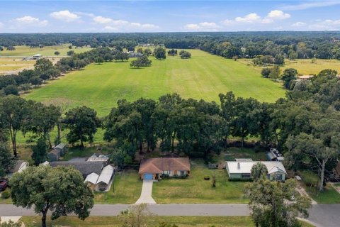 House in Belleview, Florida 3 bedrooms, 118.91 sq.m. № 2393736 - photo 4