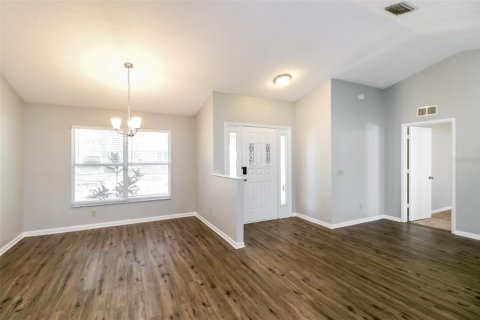 Casa en venta en Brandon, Florida, 3 dormitorios, 166.67 m2 № 1902102 - foto 4