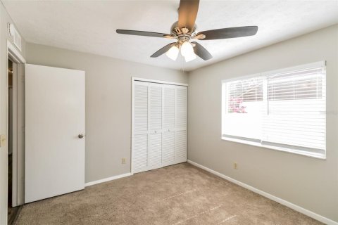 Casa en venta en Brandon, Florida, 3 dormitorios, 166.67 m2 № 1902102 - foto 12