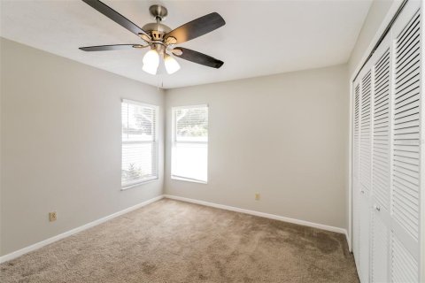 Casa en venta en Brandon, Florida, 3 dormitorios, 166.67 m2 № 1902102 - foto 11