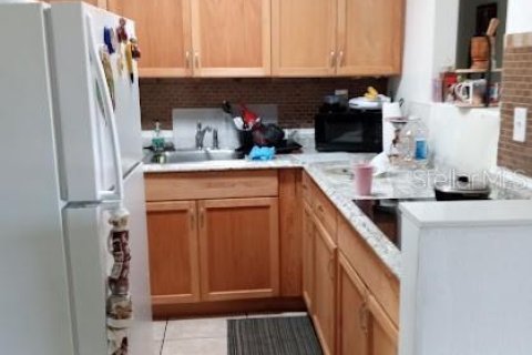 Condo in Orlando, Florida, 1 bedroom № 2207778 - photo 4