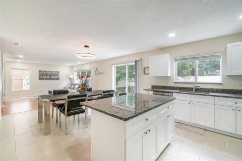 Casa en venta en Clermont, Florida, 4 dormitorios, 225.75 m2 № 1786683 - foto 16