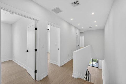 Touwnhouse à vendre à Fort Lauderdale, Floride: 4 chambres, 210.42 m2 № 2085137 - photo 23
