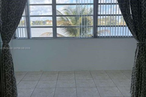 Condominio en venta en Miami, Florida, 1 dormitorio, 69.68 m2 № 1993956 - foto 26