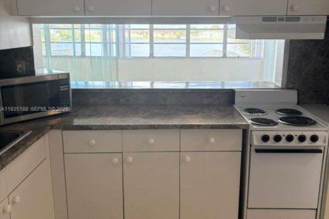 Condominio en venta en Miami, Florida, 1 dormitorio, 69.68 m2 № 1993956 - foto 21
