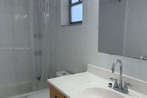 Condominio en venta en Miami, Florida, 1 dormitorio, 69.68 m2 № 1993956 - foto 17