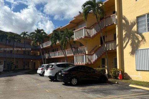Condominio en venta en Miami, Florida, 1 dormitorio, 69.68 m2 № 1993956 - foto 30
