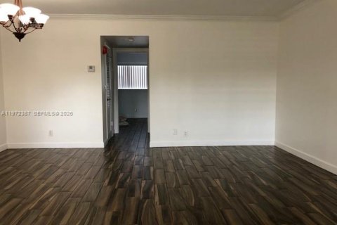 Copropriété à louer à Hallandale Beach, Floride: 1 chambre, 65.03 m2 № 2032755 - photo 5