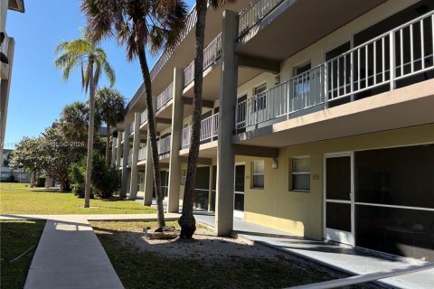 Condo à Hallandale Beach, Floride, 1 chambre  № 2032755