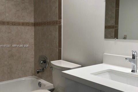 Copropriété à louer à Hallandale Beach, Floride: 1 chambre, 65.03 m2 № 2032755 - photo 10