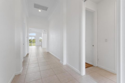 Купить виллу или дом в Стьюарт, Флорида 3 комнаты, 203.36м2, № 2414160 - фото 11