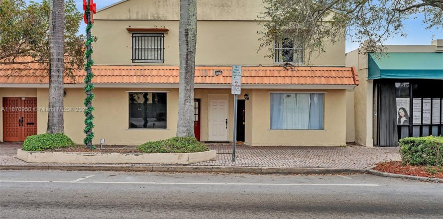 Propiedad comercial en Homestead, Florida № 1920250
