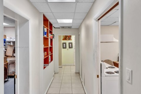 Propiedad comercial en venta en Homestead, Florida № 1920250 - foto 18