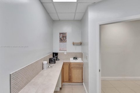 Propiedad comercial en venta en Homestead, Florida № 1920250 - foto 27