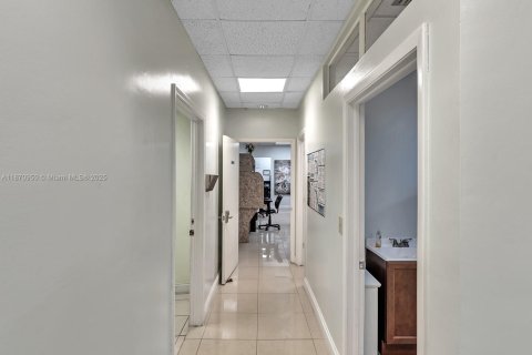Propiedad comercial en venta en Homestead, Florida № 1920250 - foto 28