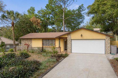 House in Apopka, Florida 3 bedrooms, 117.8 sq.m. № 2349744 - photo 2