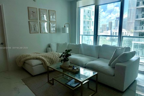 Condominio en alquiler en Miami, Florida, 2 dormitorios, 103.21 m2 № 2076330 - foto 4