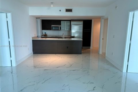 Condominio en Miami, Florida, 2 dormitorios  № 2076330