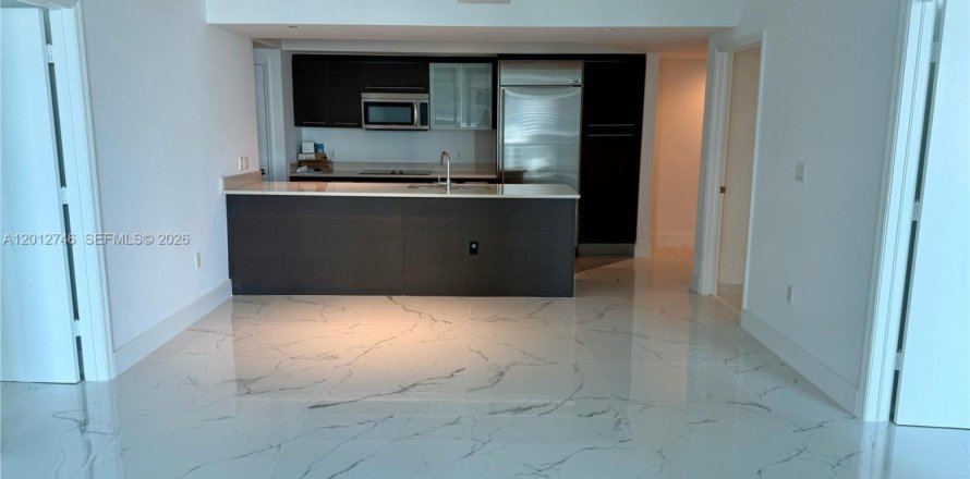 Condominio en Miami, Florida, 2 dormitorios  № 2076330