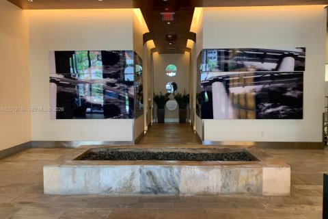 Condominio en alquiler en Miami, Florida, 2 dormitorios, 103.21 m2 № 2076330 - foto 18