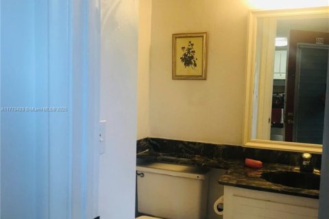 Condominio en venta en Lauderhill, Florida, 1 dormitorio, 67.45 m2 № 1699653 - foto 9