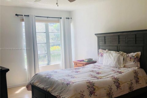 Condominio en venta en Lauderhill, Florida, 1 dormitorio, 67.45 m2 № 1699653 - foto 15