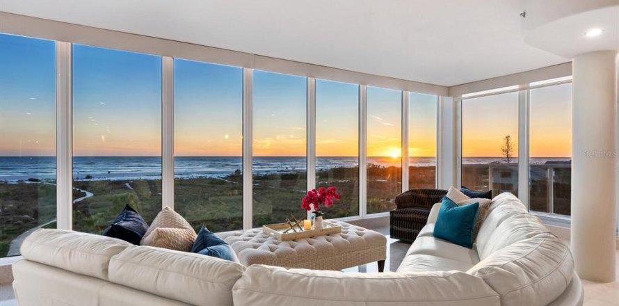 Condominio en Sarasota, Florida, 3 dormitorios  № 1733168