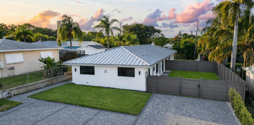 Immobilier commercial à Delray Beach, Floride 210.7 m2 № 2084305