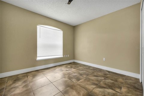 Villa ou maison à louer à Orlando, Floride: 3 chambres, 118.45 m2 № 2396541 - photo 10