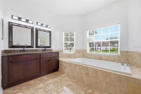 Villa ou maison à vendre à Kissimmee, Floride: 4 chambres, 206.24 m2 № 2232534 - photo 26