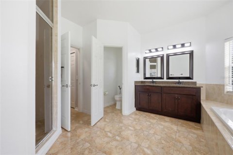Villa ou maison à vendre à Kissimmee, Floride: 4 chambres, 206.24 m2 № 2232534 - photo 27