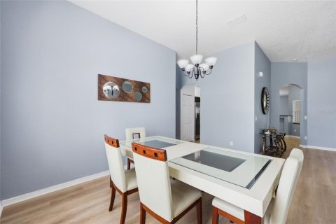 Villa ou maison à vendre à Kissimmee, Floride: 4 chambres, 206.24 m2 № 2232534 - photo 12