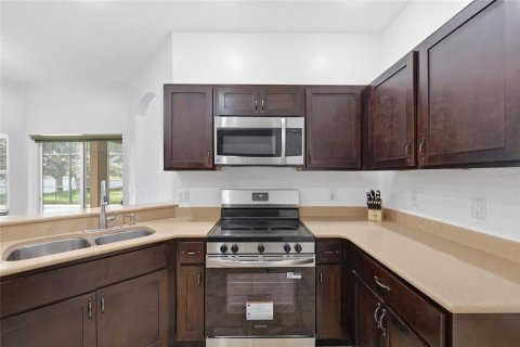 Villa ou maison à vendre à Kissimmee, Floride: 4 chambres, 206.24 m2 № 2232534 - photo 18