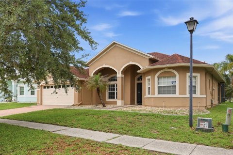 Villa ou maison à vendre à Kissimmee, Floride: 4 chambres, 206.24 m2 № 2232534 - photo 3