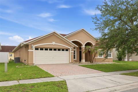 Villa ou maison à Kissimmee, Floride 4 chambres, 206.24 m2 № 2232534
