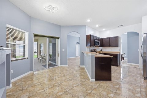 Villa ou maison à vendre à Kissimmee, Floride: 4 chambres, 206.24 m2 № 2232534 - photo 16