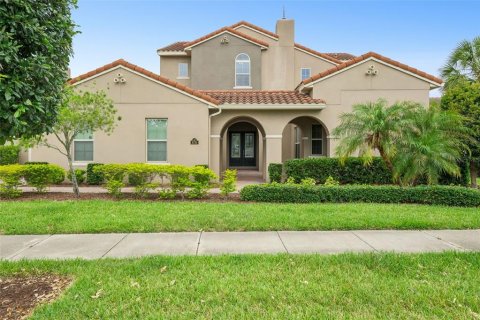 House in Winter Garden, Florida 5 bedrooms, 431.16 sq.m. № 2202326 - photo 2